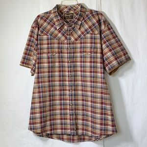 Western shirt with snap closure. Size XXL.  B-6